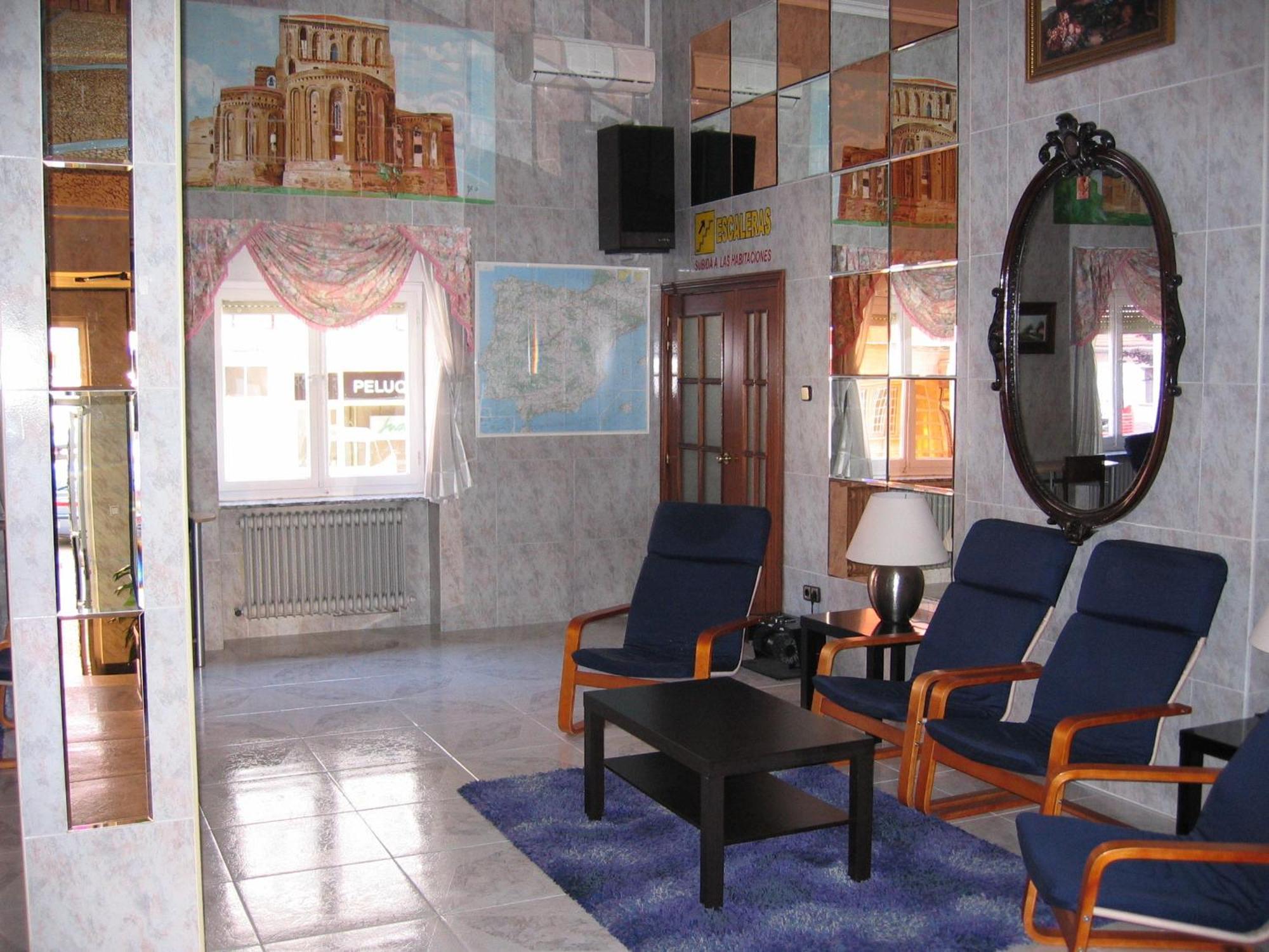 Hotel Fray Juan Gil Arevalo Bagian luar foto