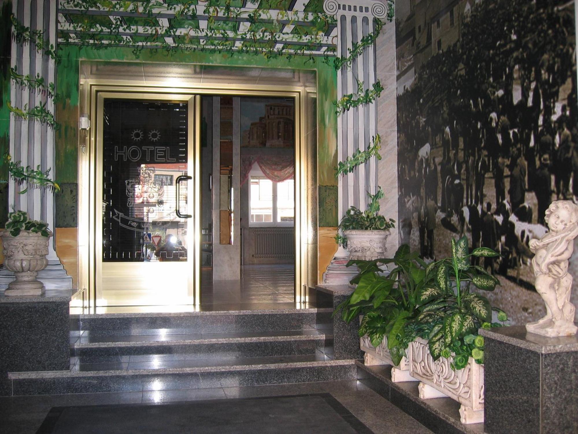 Hotel Fray Juan Gil Arevalo Bagian luar foto