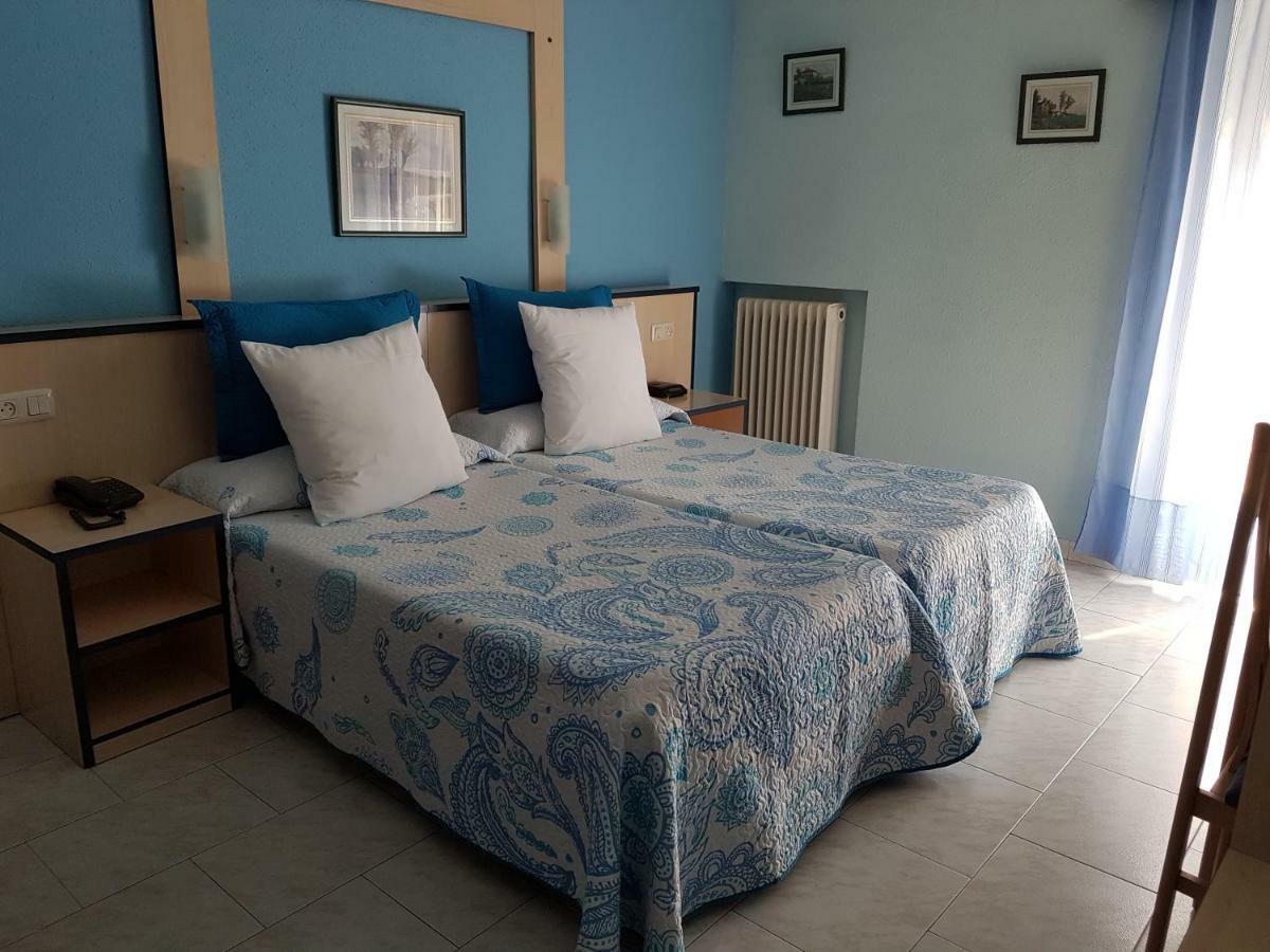 Hotel Fray Juan Gil Arevalo Bagian luar foto